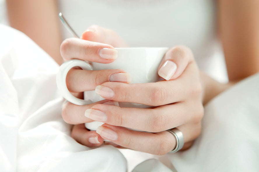 8 Tips to Grow Strong Nails